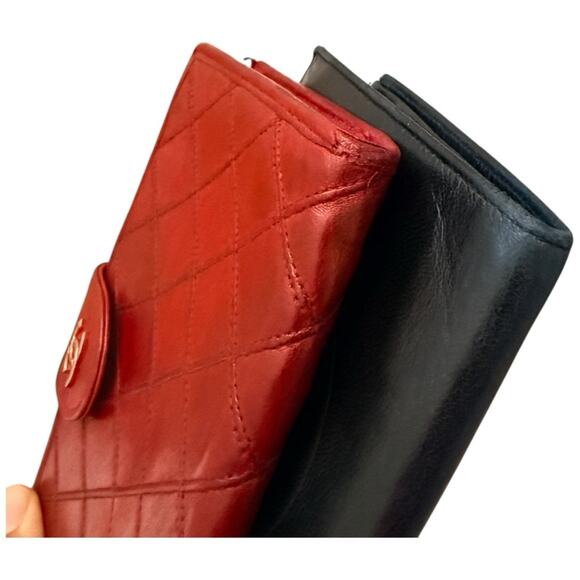 CHANEL Red and Black Vintage Wallet Bundle - Picture 11 of 16